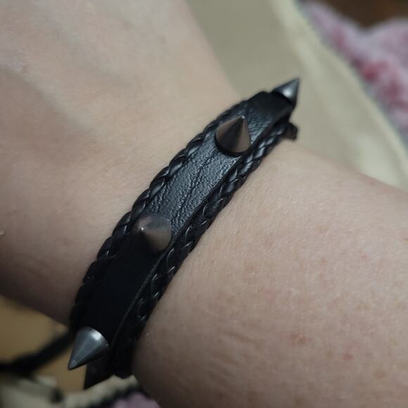 4 piece spiked black synthetic leather adjustable bracelet set - Picture 2 of 6